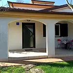Apartament Dora