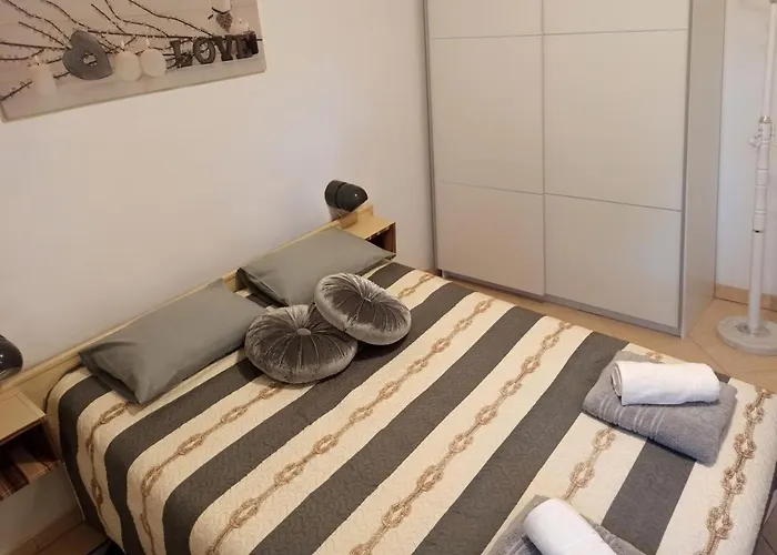 Apartament Dora *