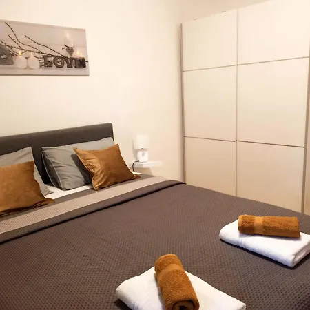 Apartment Dora Pula